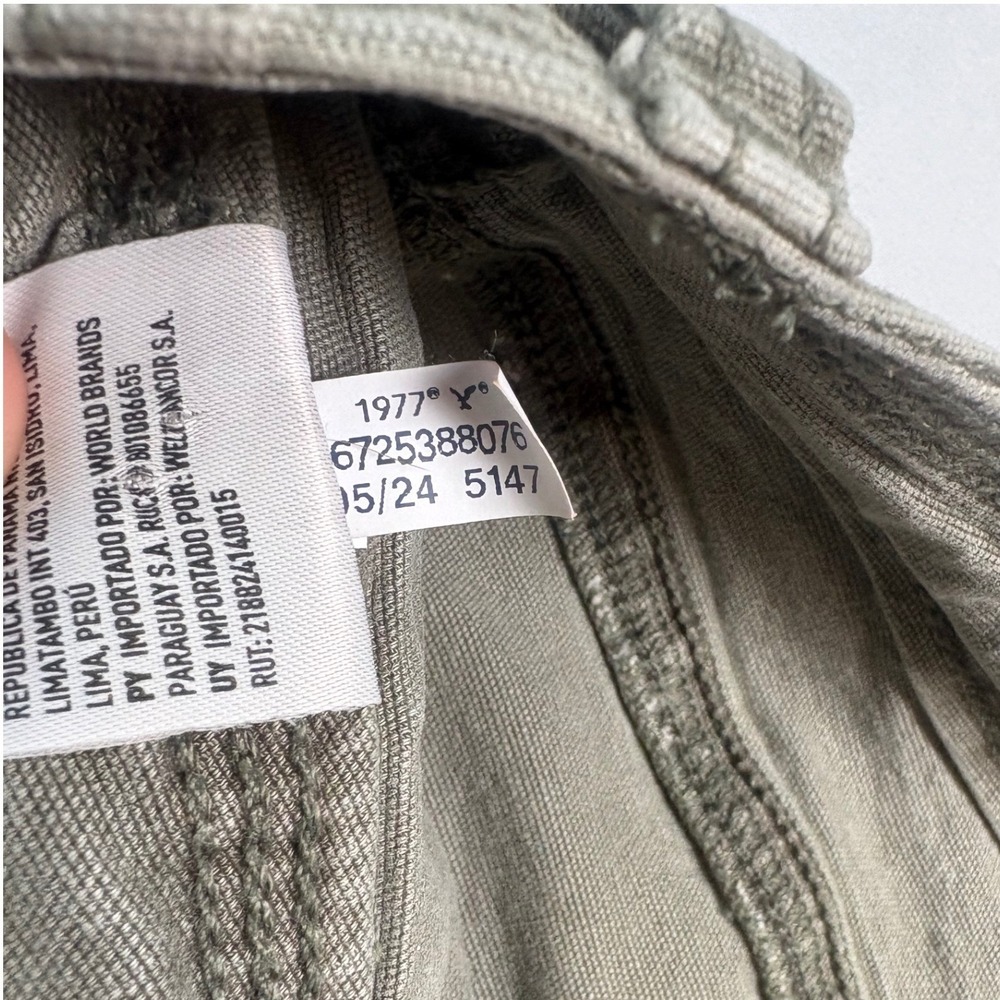 American Eagle Cargo Pants Womens 6 Green Excellent Classic Bootcut Stretch - Picture 3 of 11